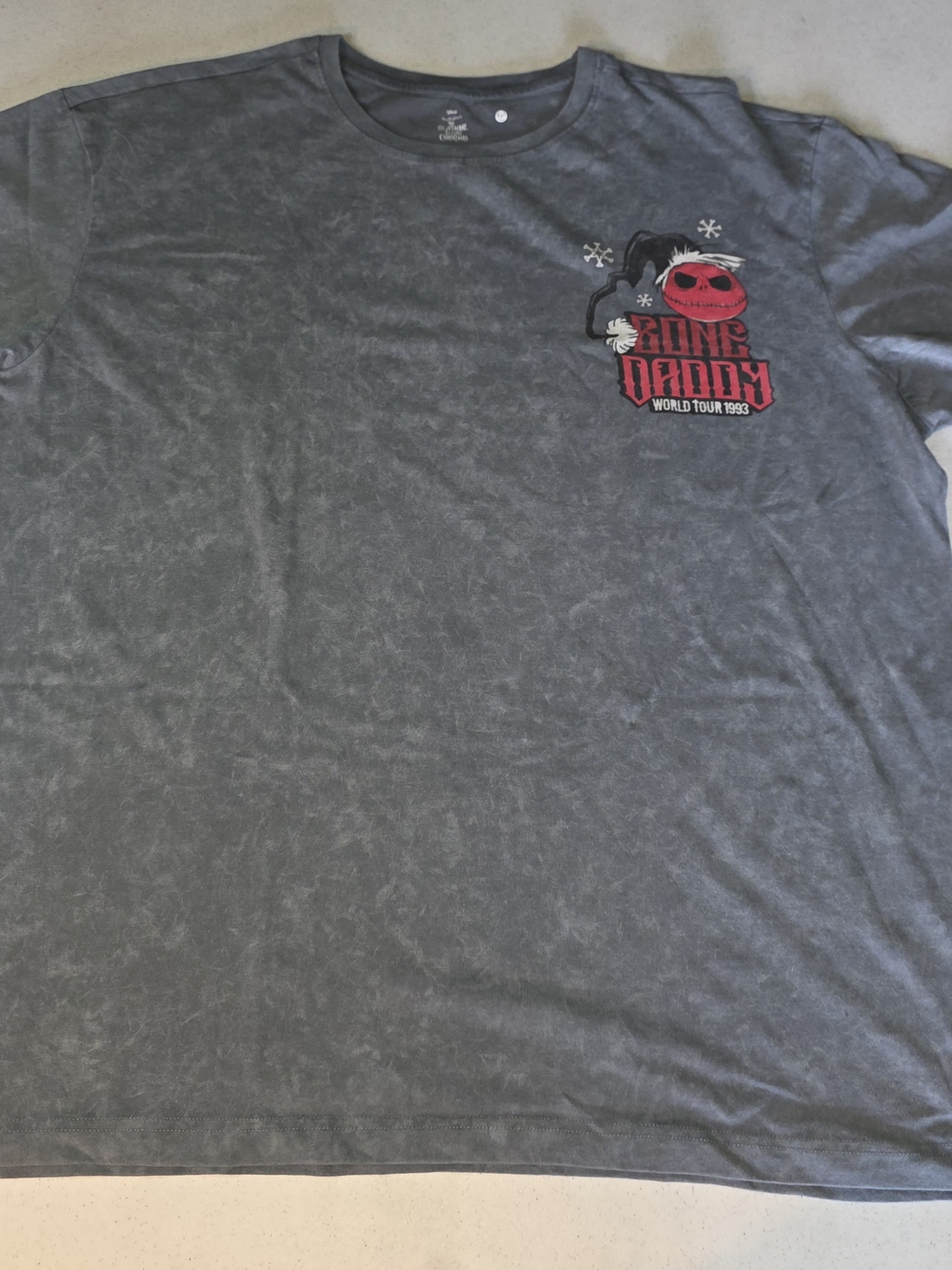 Disney Men’s Jack Skellington Gray Short-Sleeve Tee with Red Graphic